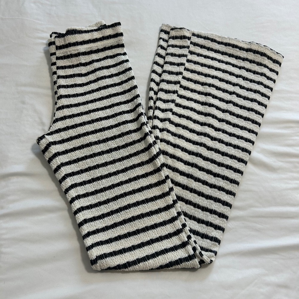 Luxy Vogue Black White Striped Textured Flare Bell Bottom Pants Medium TP 50036
